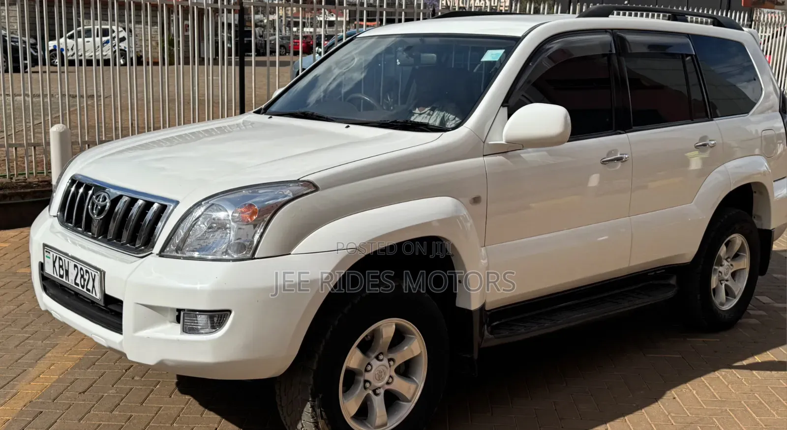 Toyota Land Cruiser Prado 2006 Off white