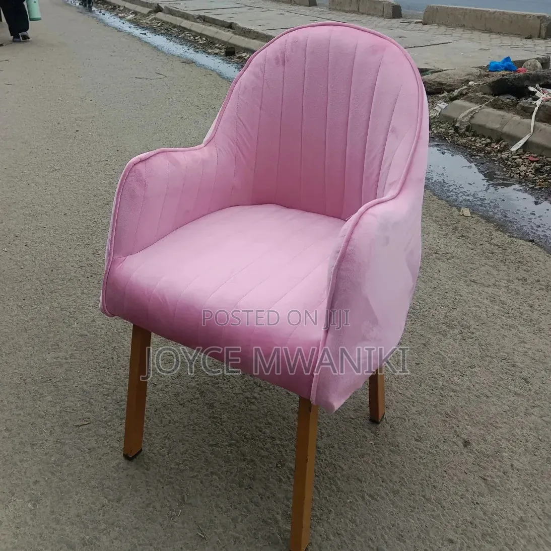 Classy Modern Manicure Seat or Salon Seat, Pink