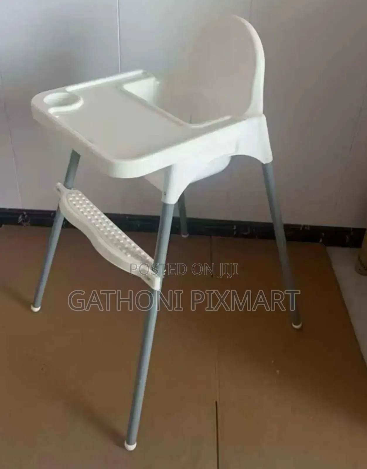 Baby Feeding Chair for Convenient and Organised Mealtimes