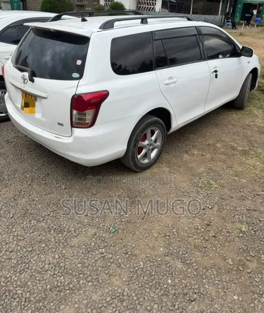 Toyota Corolla Fielder 2008 White