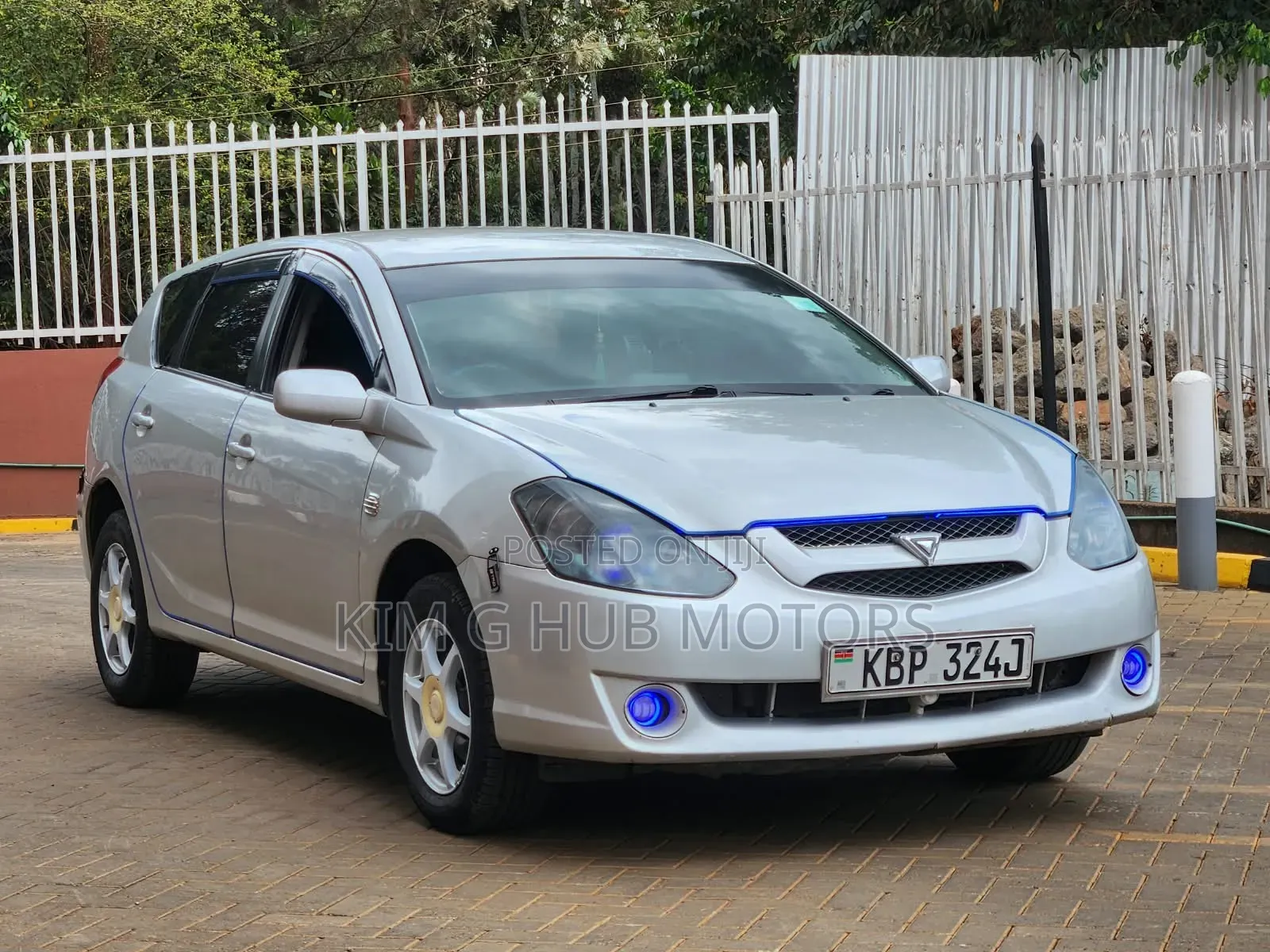 Toyota Caldina 2005 Silver