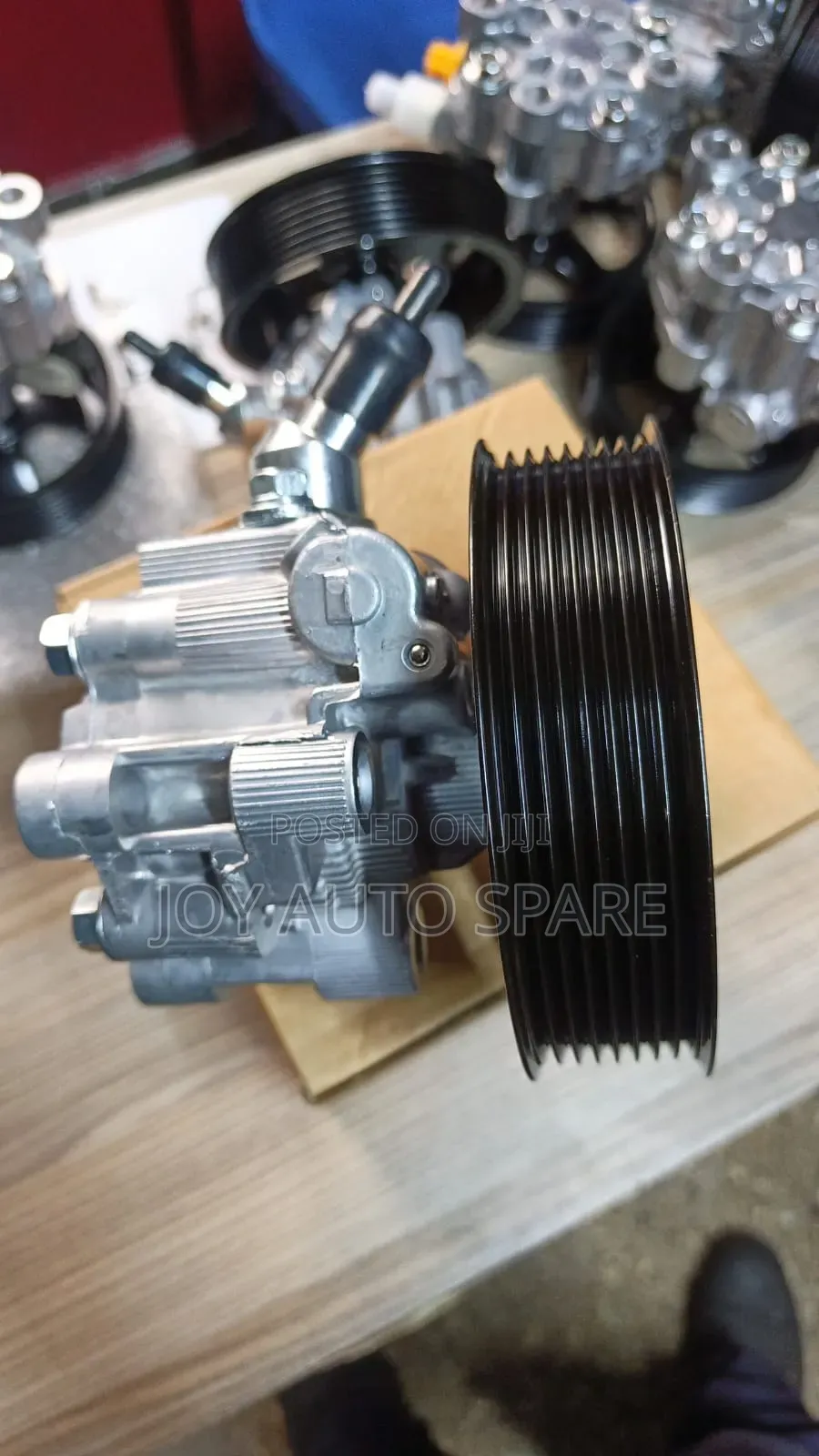 Landcruiser V8 1ur/2ur Steering Pump