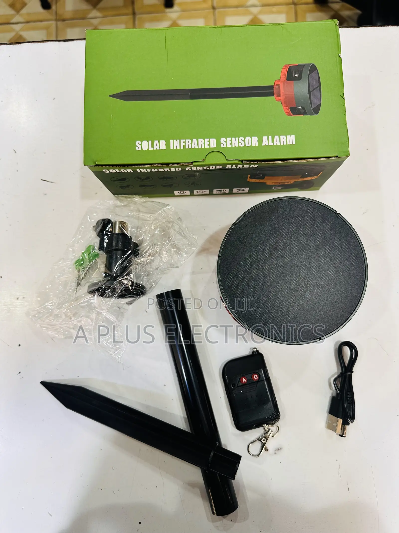 Solar Alarm Garden/Gate/Wall Outdoor Motion Alarm