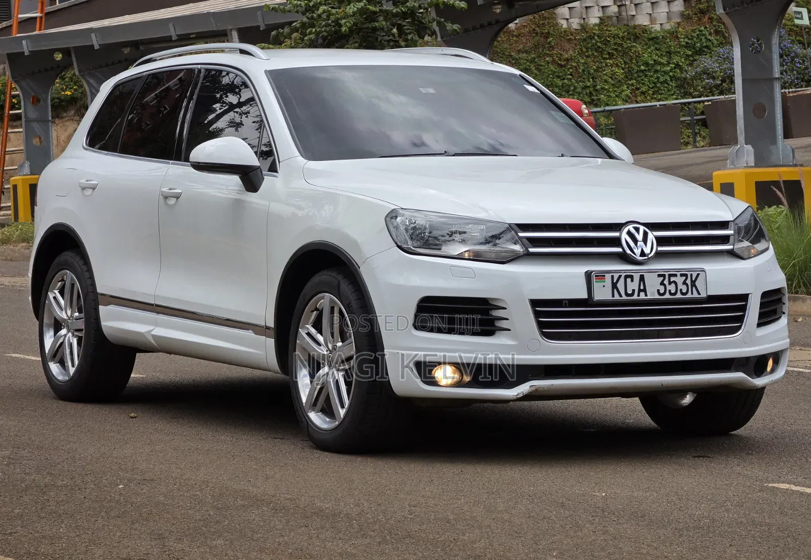 Volkswagen Touareg 2012 White