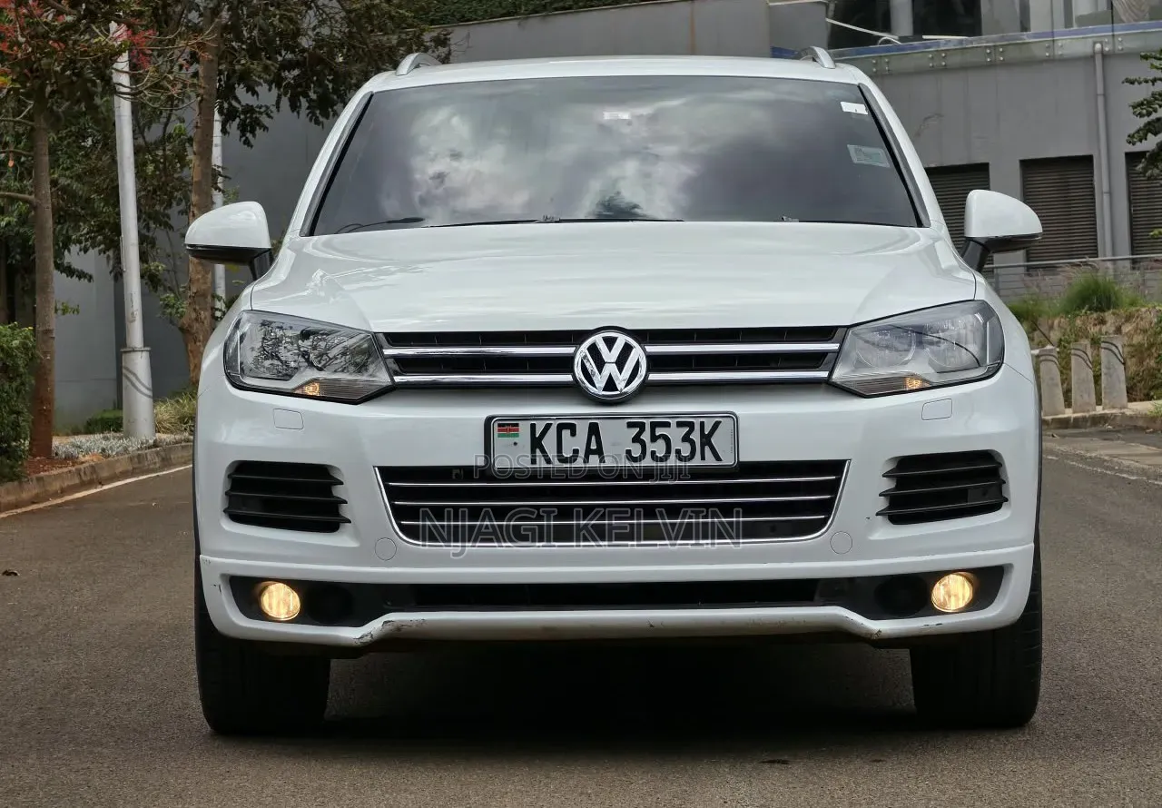 Volkswagen Touareg 2012 White