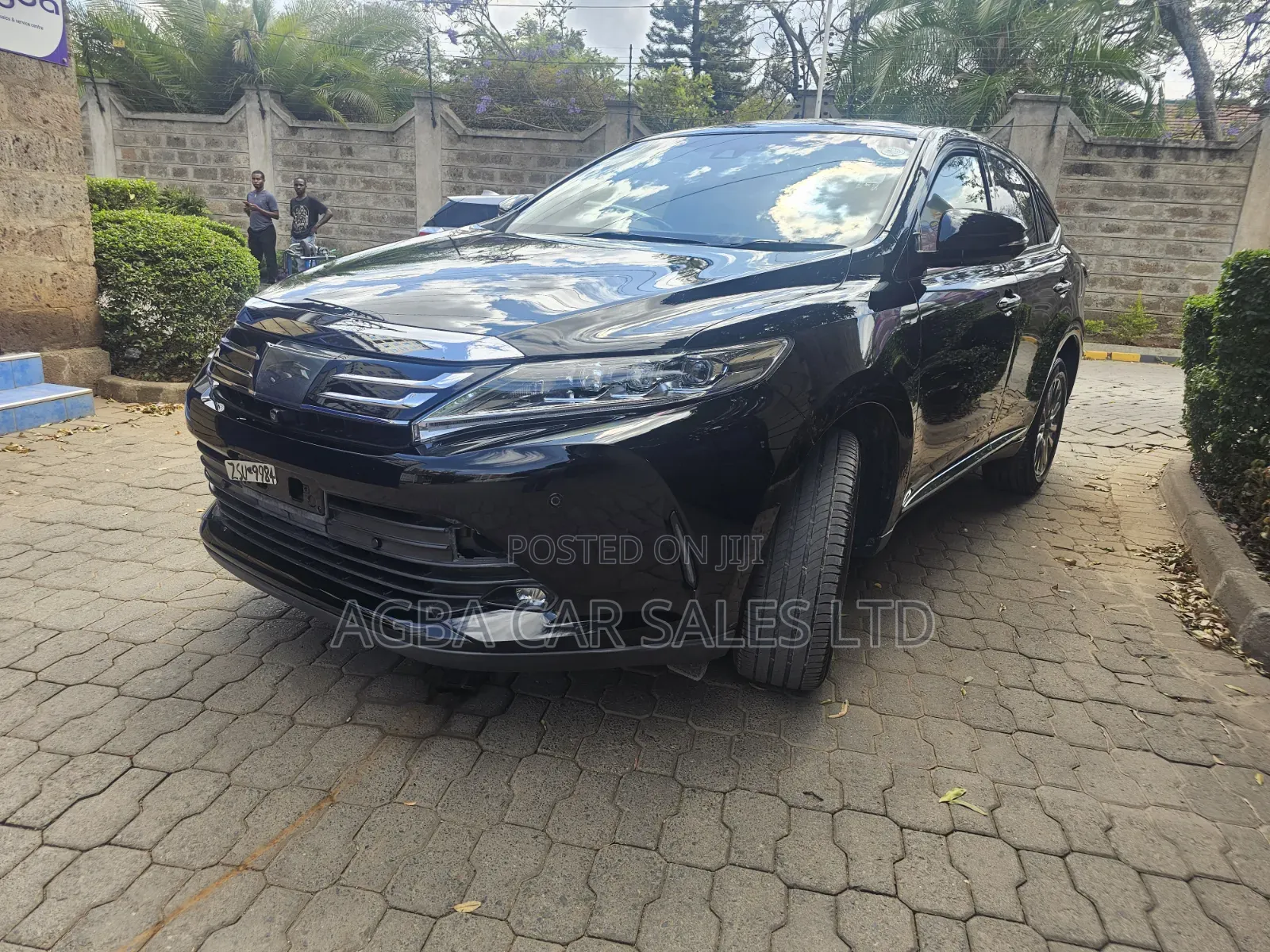 Toyota Harrier 2019