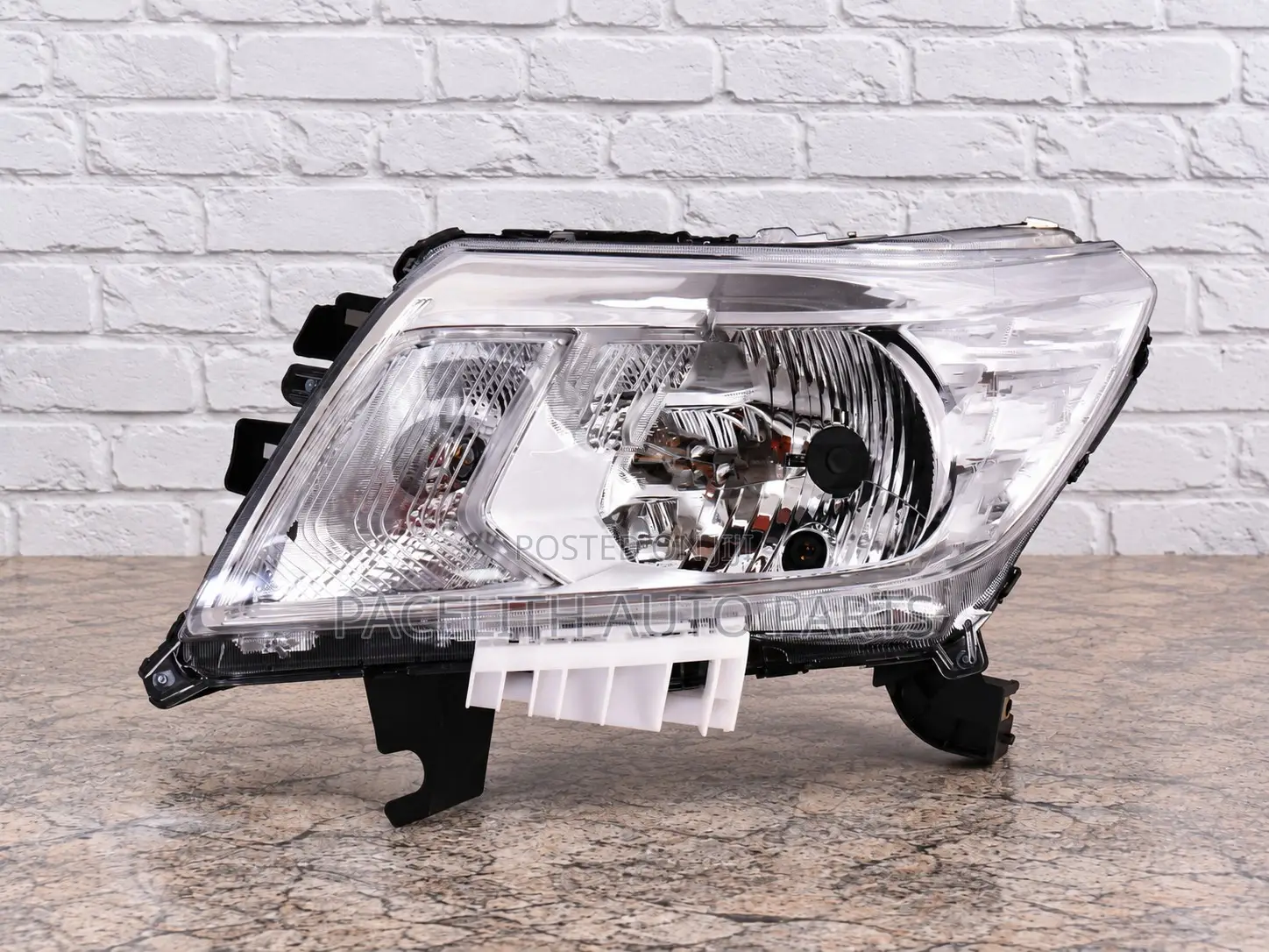 Casp Head Lamp / Light Nissan Navara 2016/2017/2018
