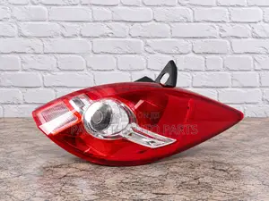Casp Tail Lamp / Nissan Tiida Hatchback 2010