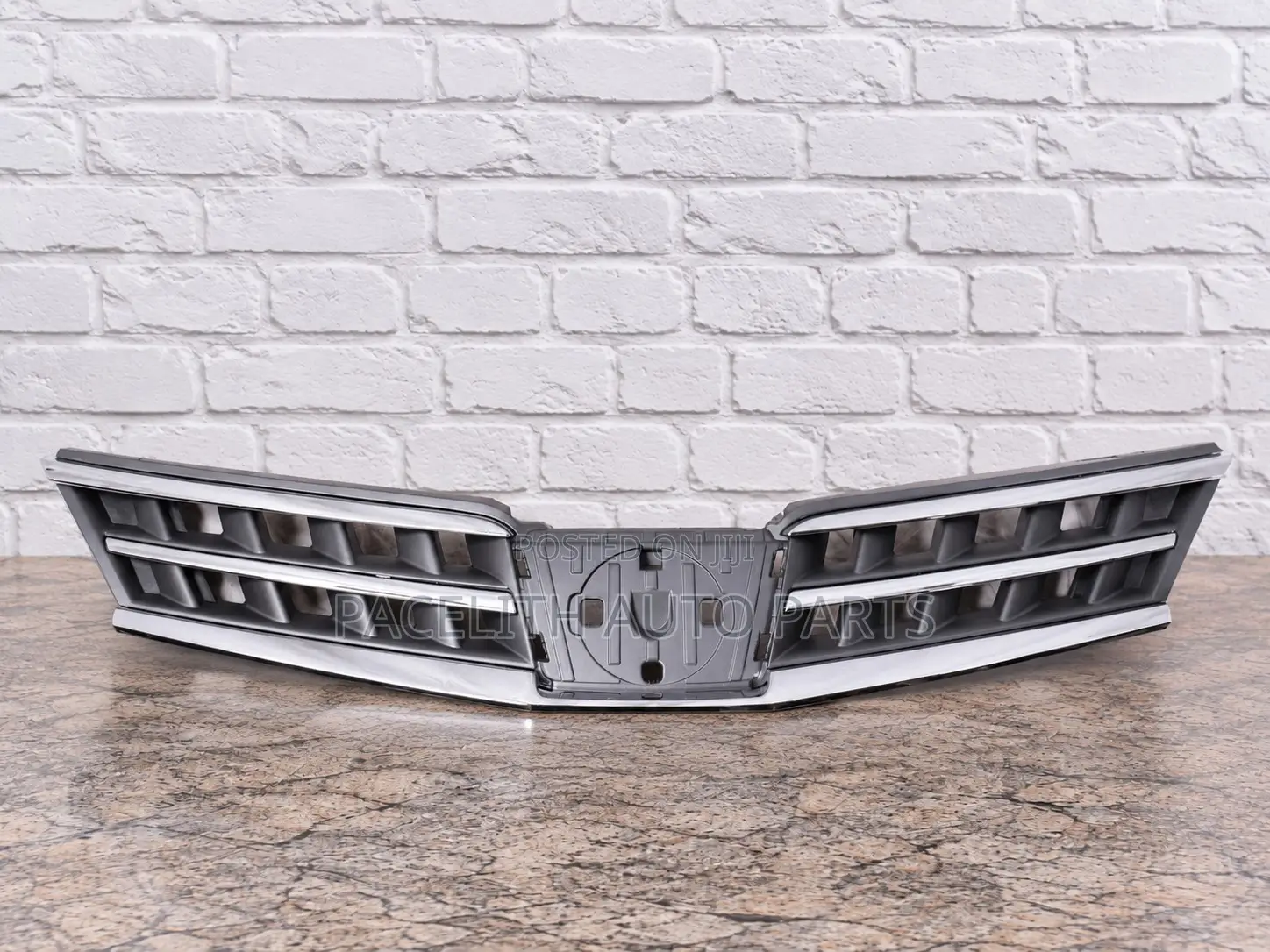 FPI Grille Nissan Tiida 2010 - 2011 Chrome