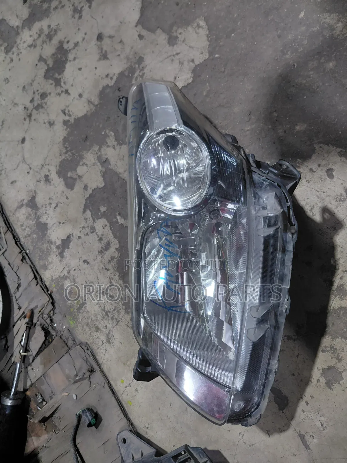 Toyota IST 2008 - 2012