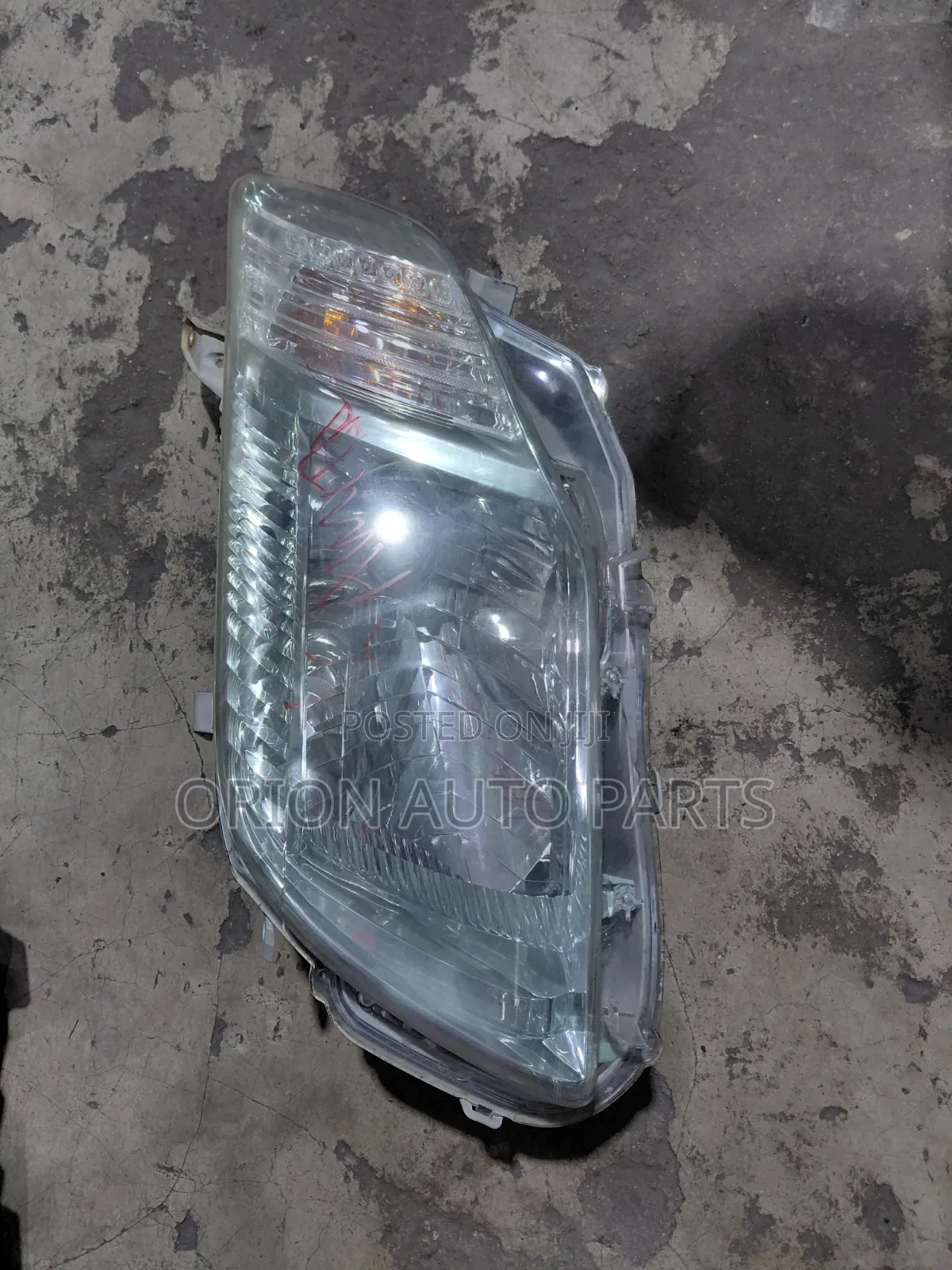Toyota Axio 141 Non Xenon