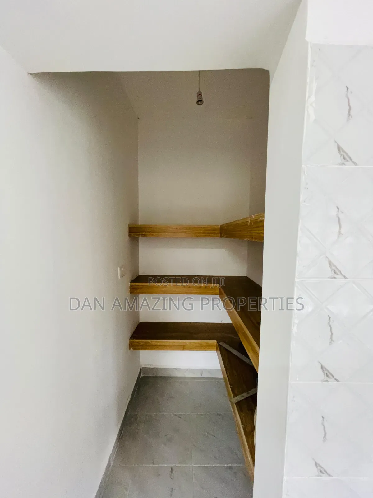 3bdrm Bungalow in Merisho Rd Plus Dsq, Matasia for sale