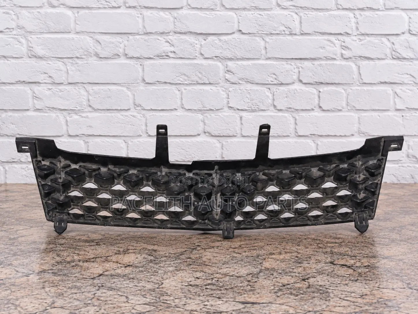 Front Centre Grille Nissan Xtrail T30 2001/2002/2003