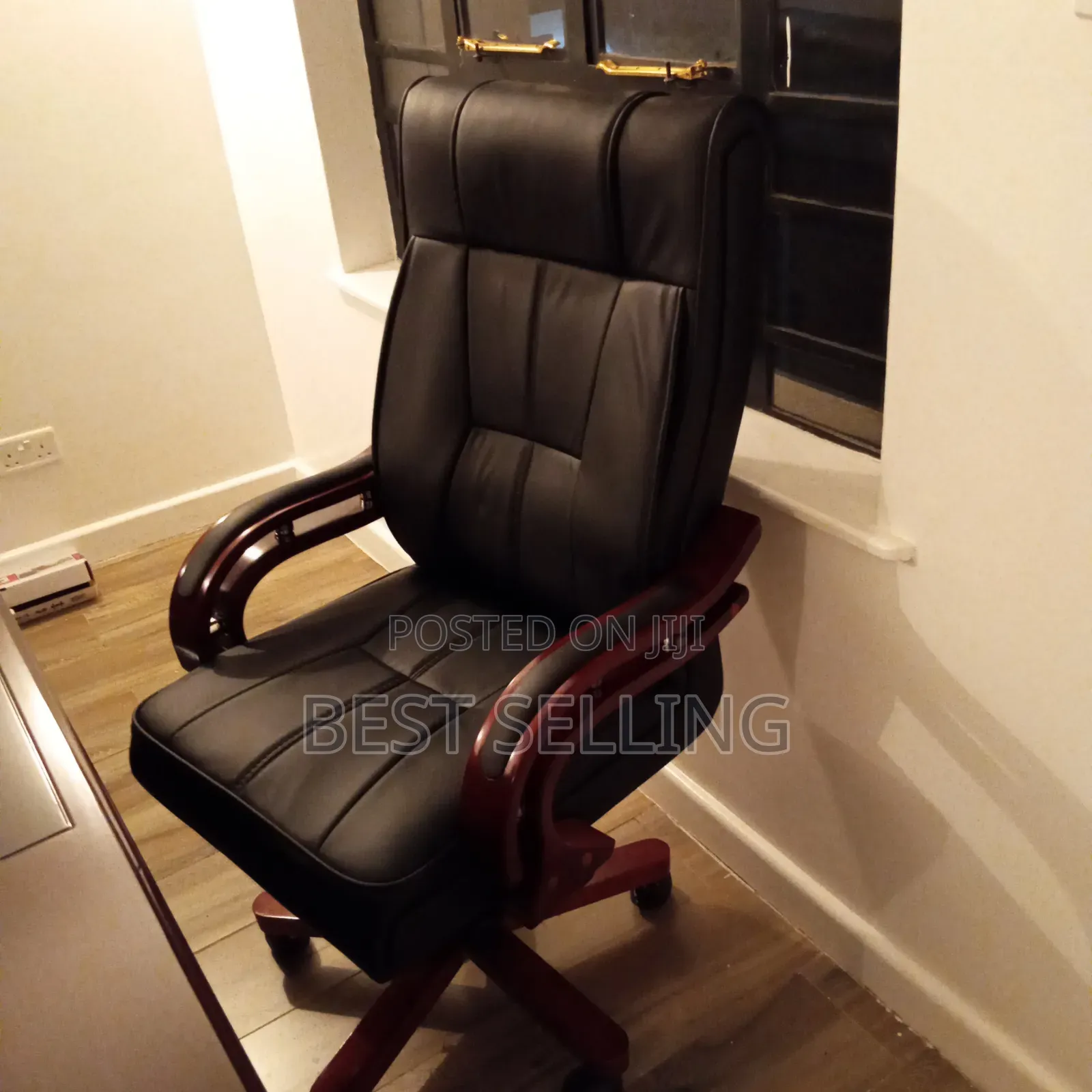 Elegant Brown Executive Office Chair Boss Chair