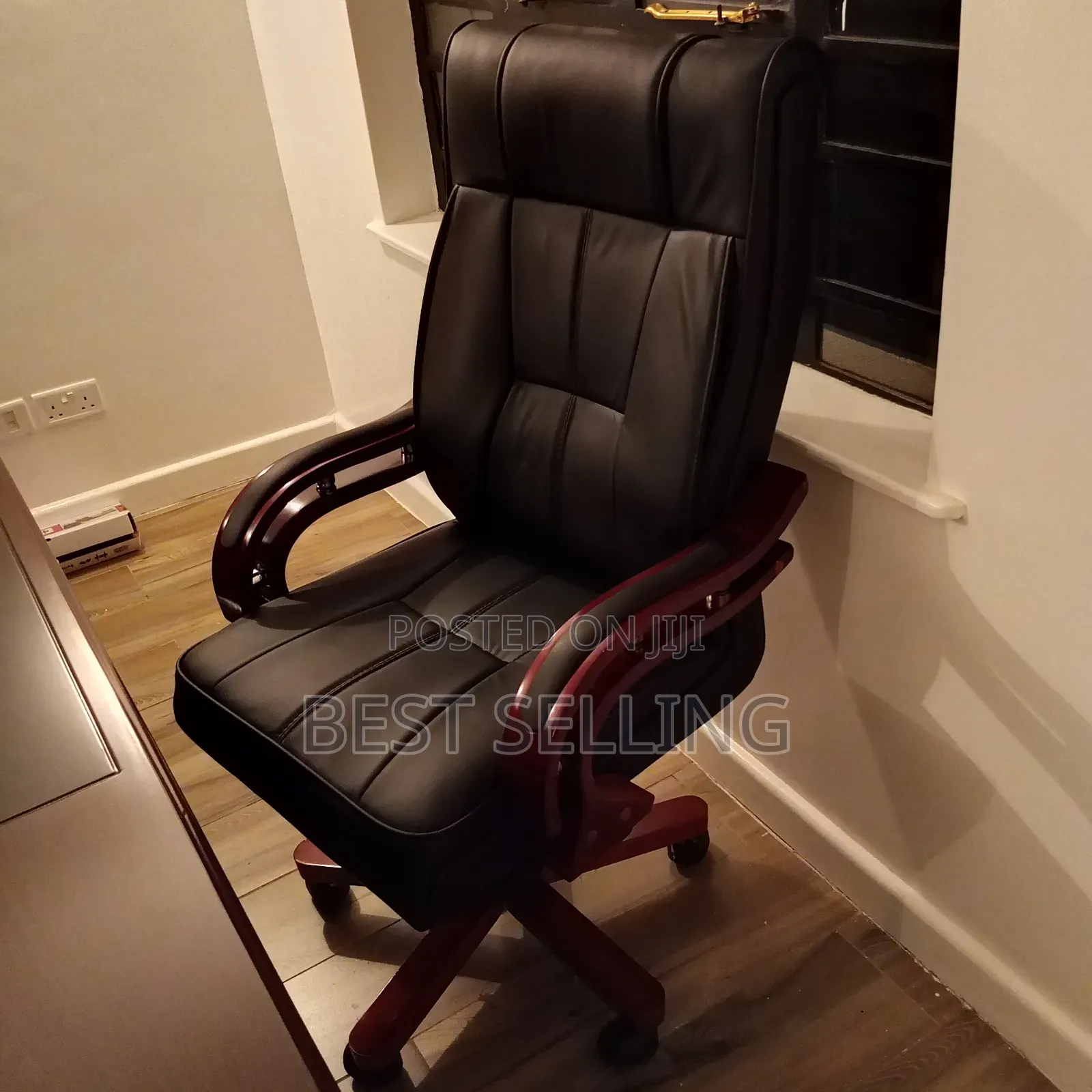 Elegant Brown Executive Office Chair Boss Chair