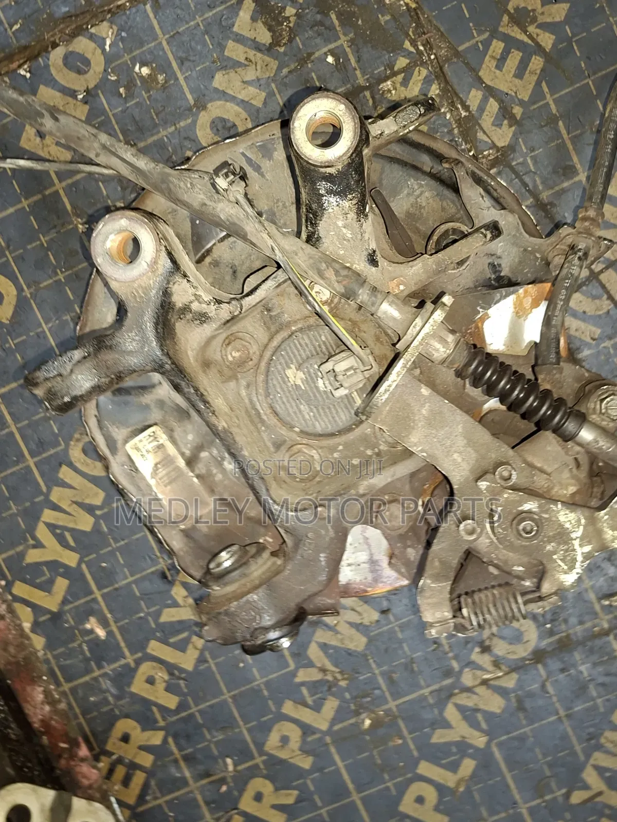 Toyota Avensis 2015 Front Wheel Hub