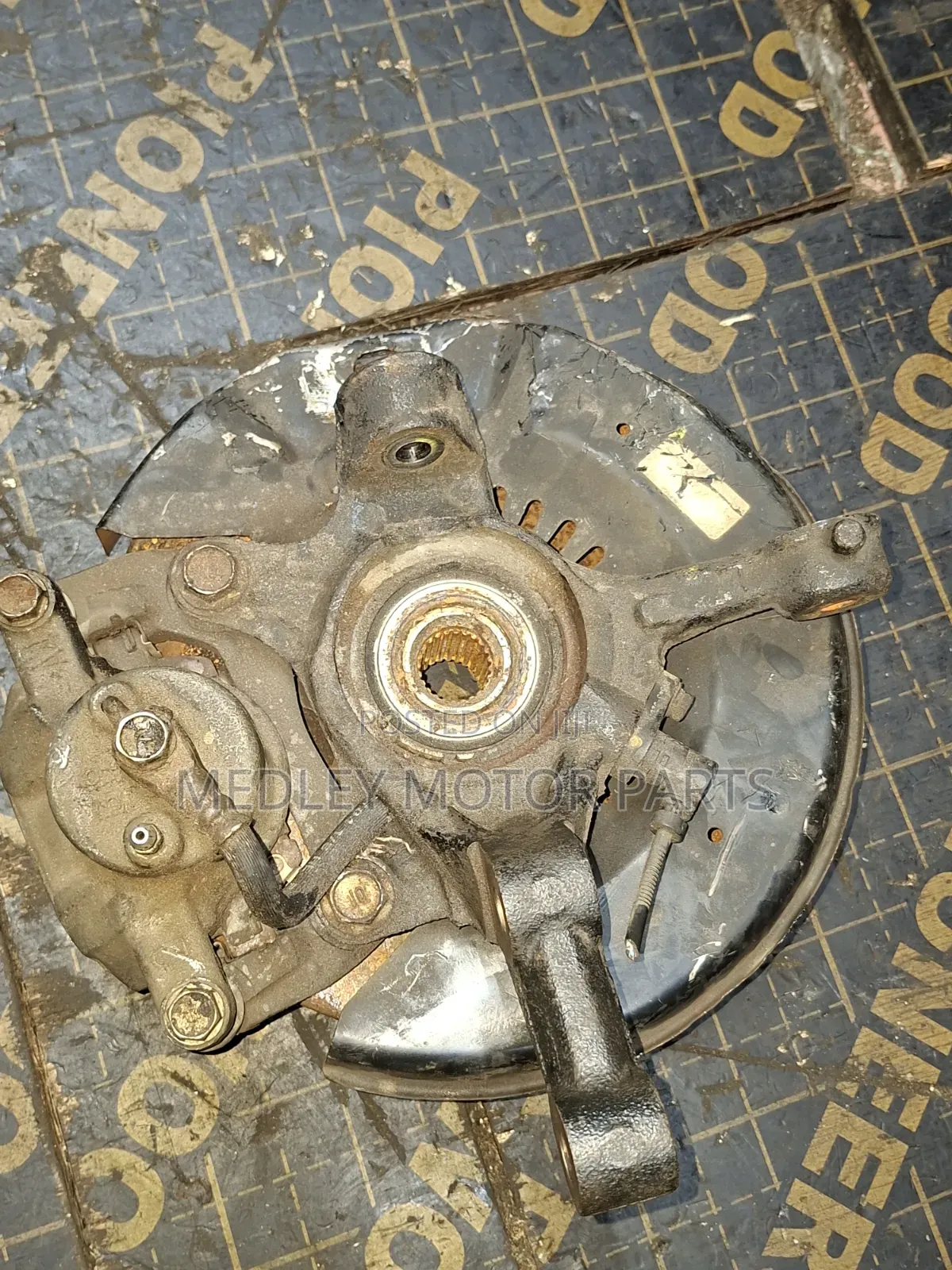 Toyota Probox/Sienta Front Wheel Hub