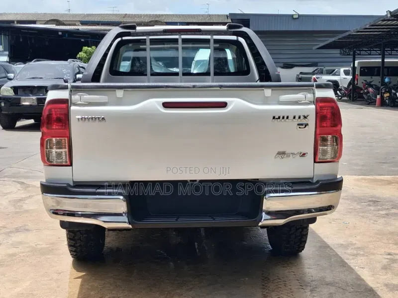 Toyota Hilux Revo Single Cab Deisel 2.4 RWD 2019 White