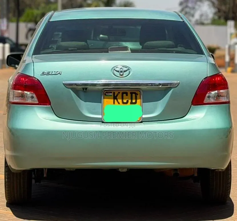 Toyota Belta 2008 Green