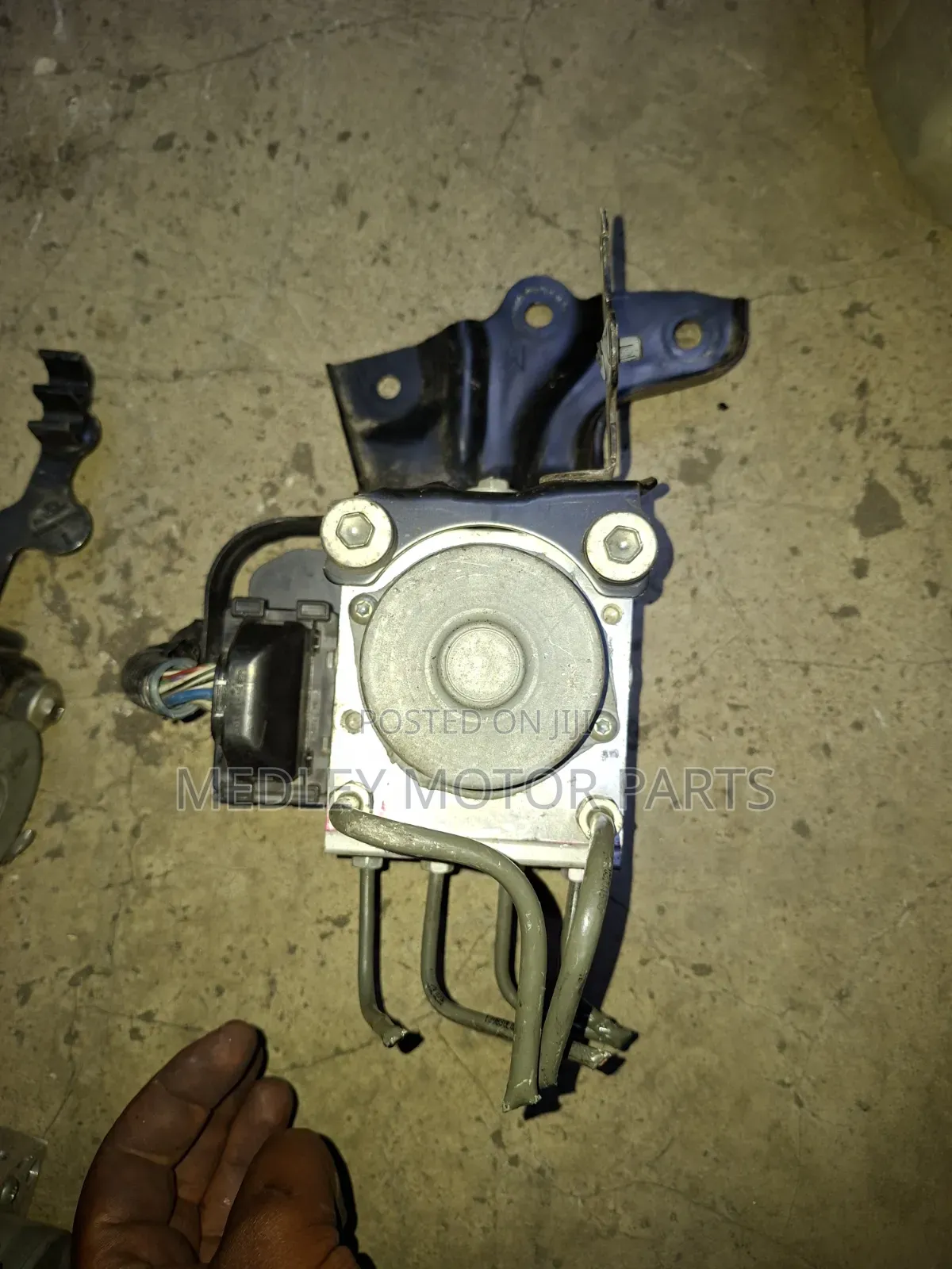 Toyota Auris ABS Motor <7Y>