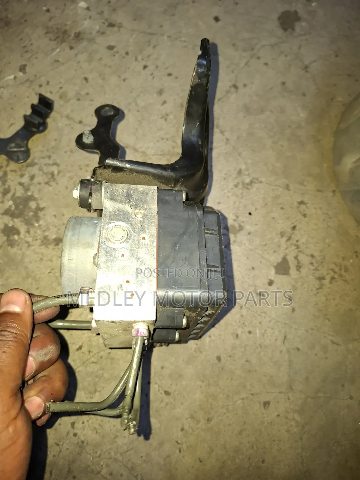 Toyota Auris ABS Motor <7Y>