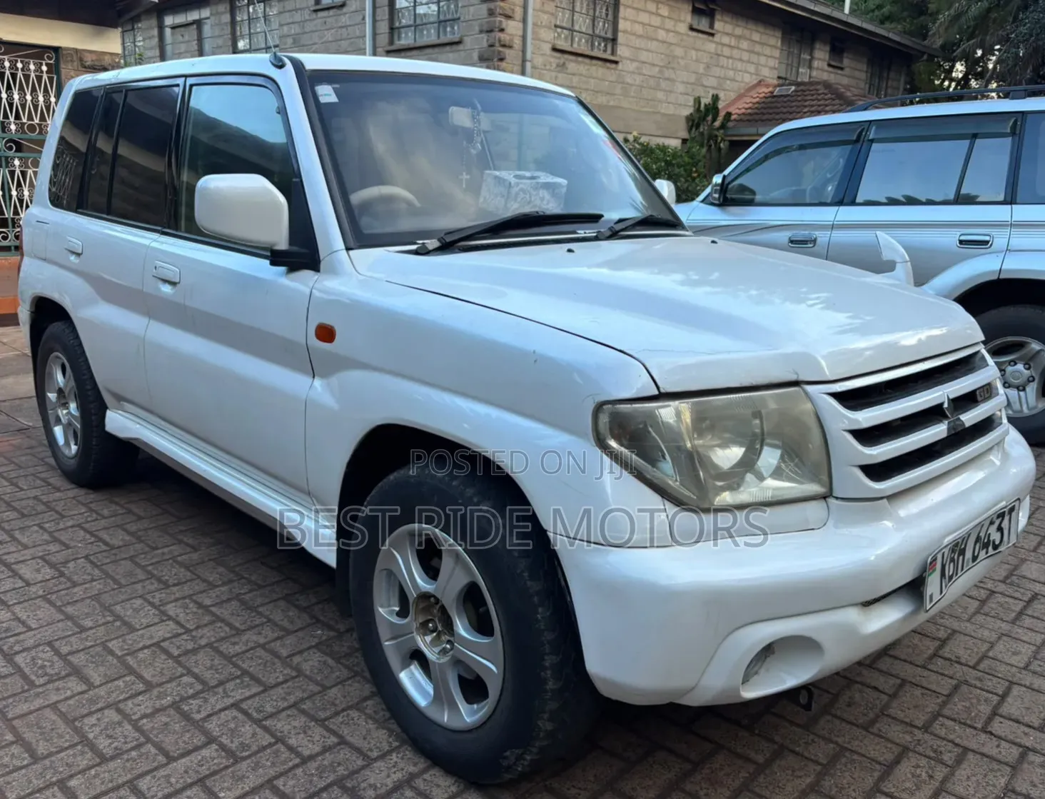 Mitsubishi Pajero IO 2002 White