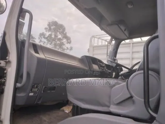 Isuzu GXZ Lorry 2022 White
