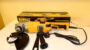Dewalt Angle Grinder 9' / Grinding Machine