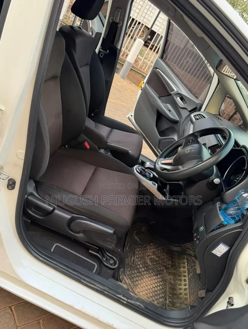 Honda Fit 2017 White