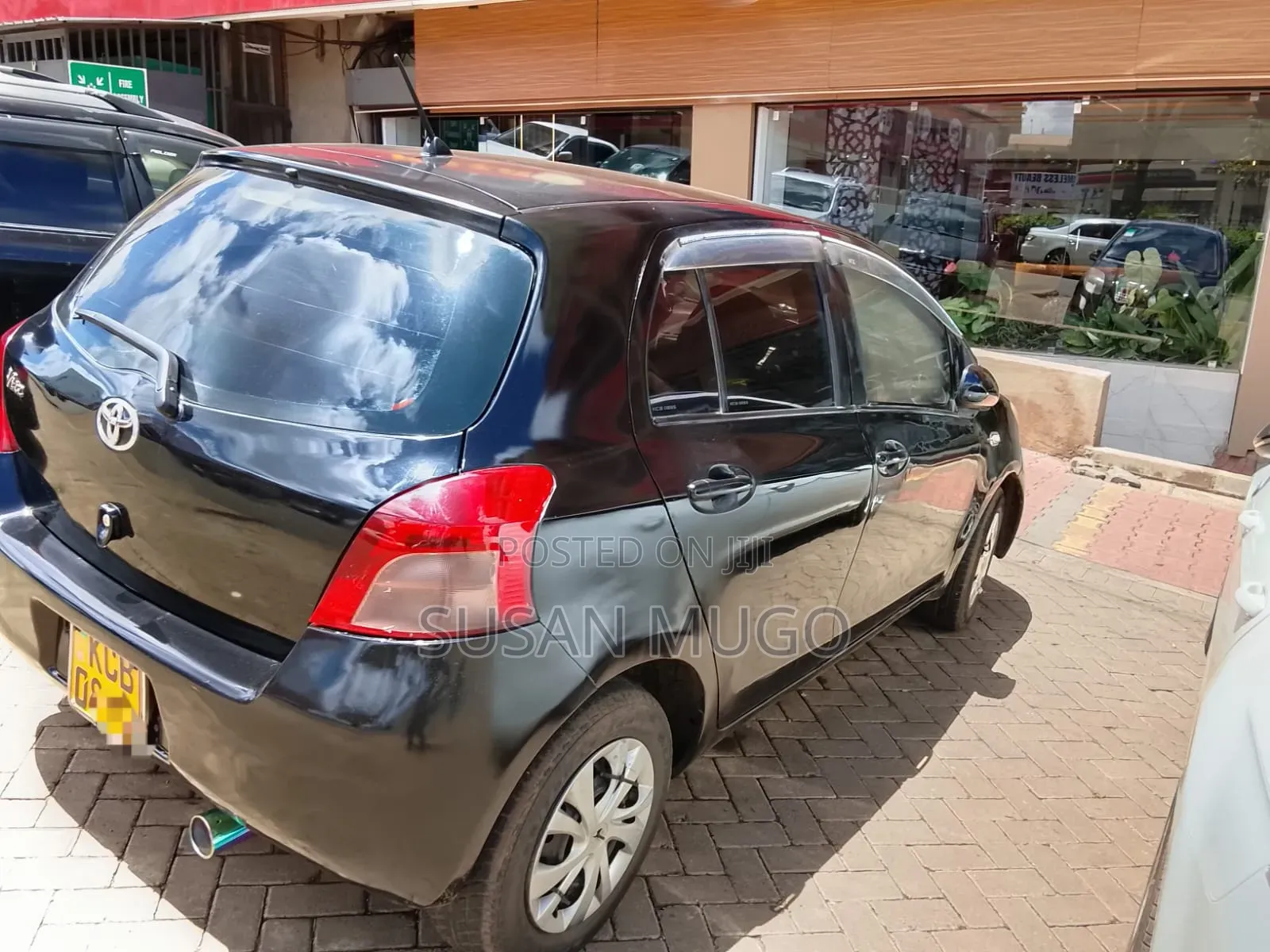 Toyota Vitz 2009 Black