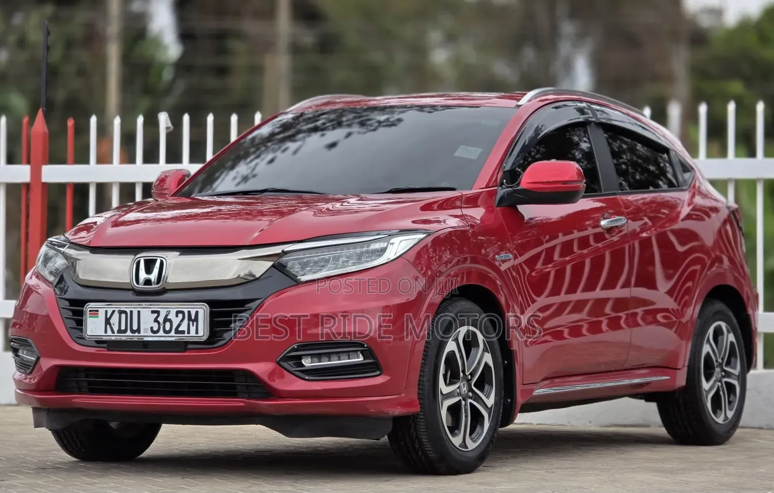 Honda Vezel 1.5 Hybrid 2WD 2019 Red