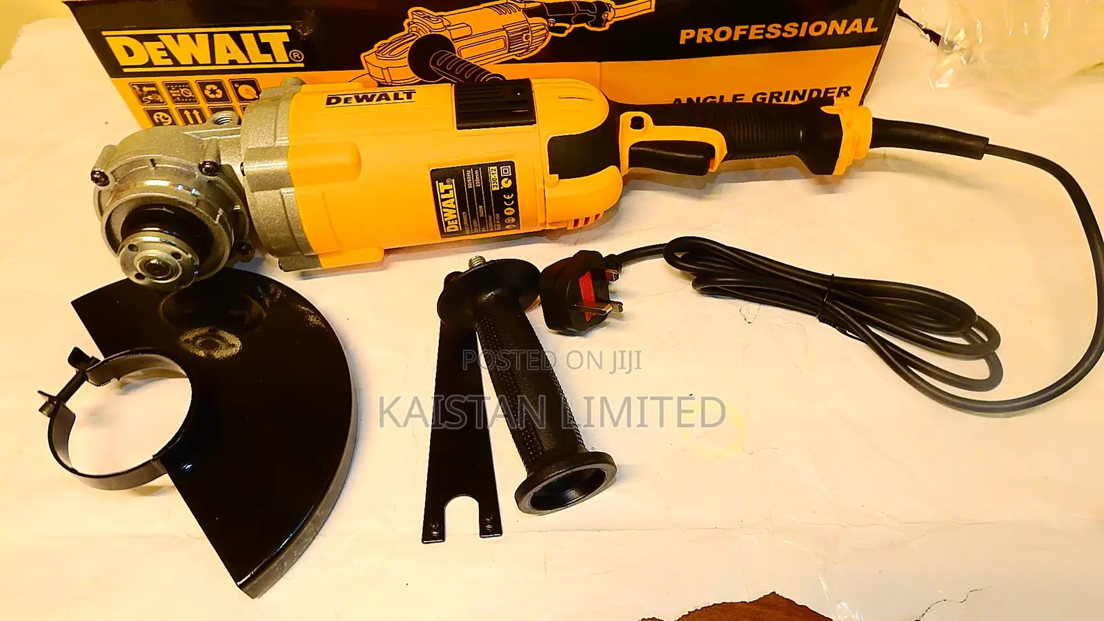 DeWALT Professional Angle Grinder 9”