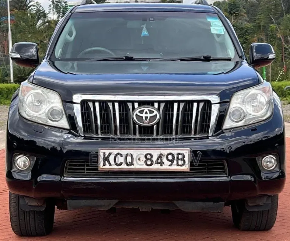 Toyota Land Cruiser Prado 3.0 TD 2011 Matt Black