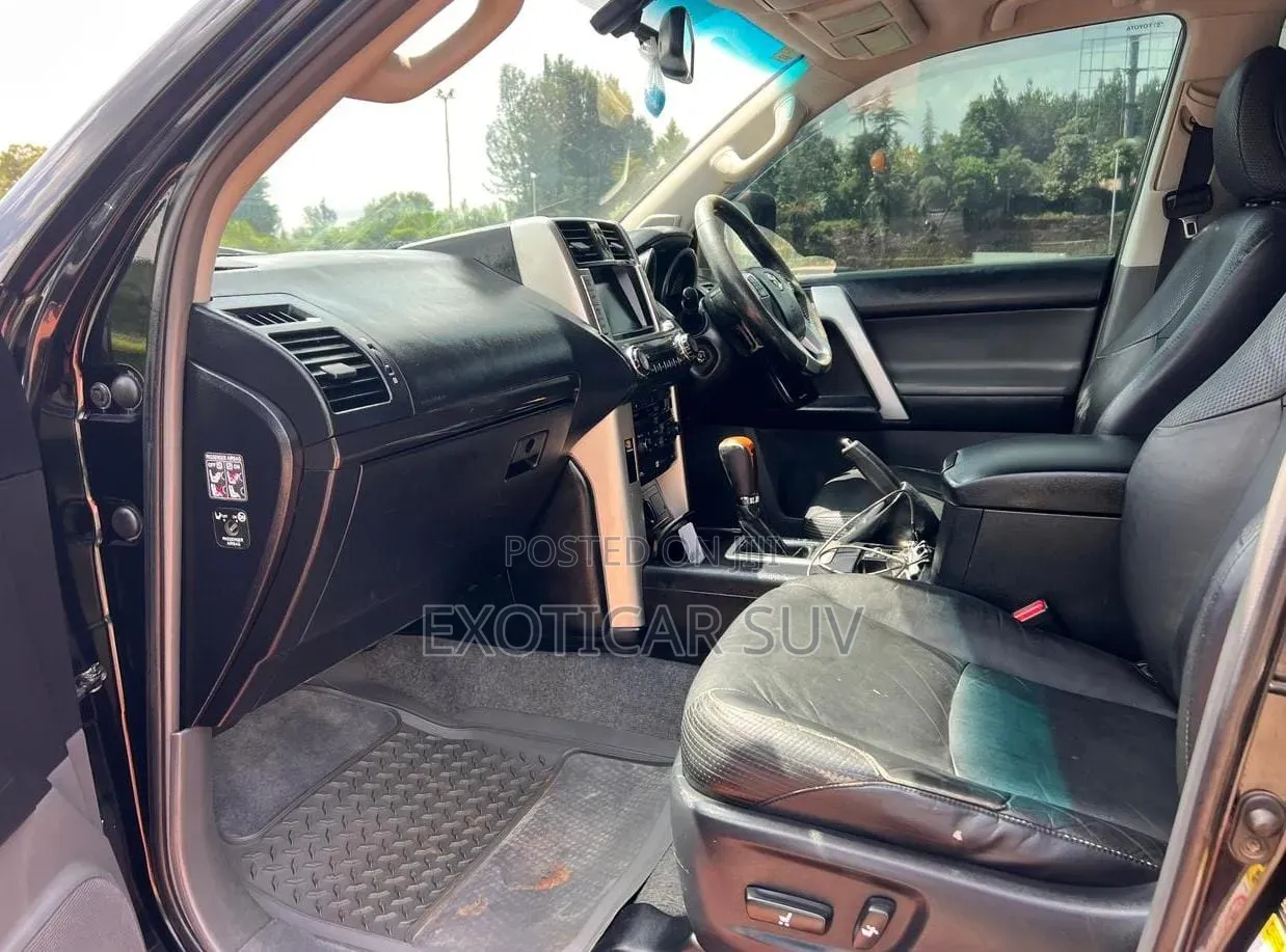 Toyota Land Cruiser Prado 3.0 TD 2011 Matt Black