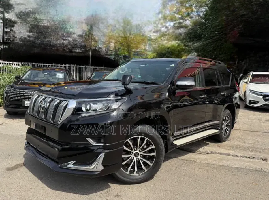 Toyota Land Cruiser Prado 2.8 2019 Black