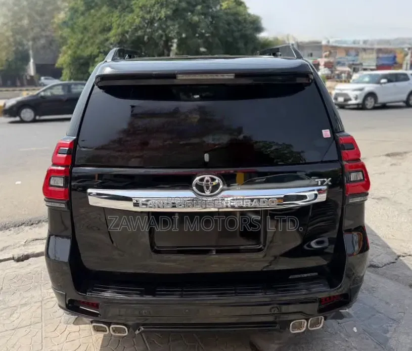 Toyota Land Cruiser Prado 2.8 2019 Black