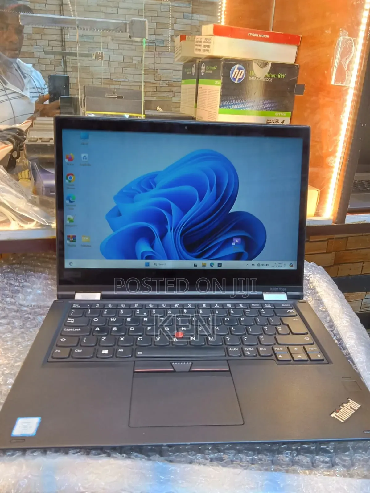 Laptop Lenovo ThinkPad X380 Yoga 8GB Intel Core i5 SSD 256GB