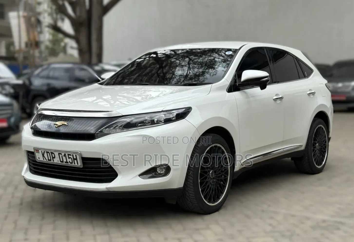 Toyota Harrier 2.0 2016 White