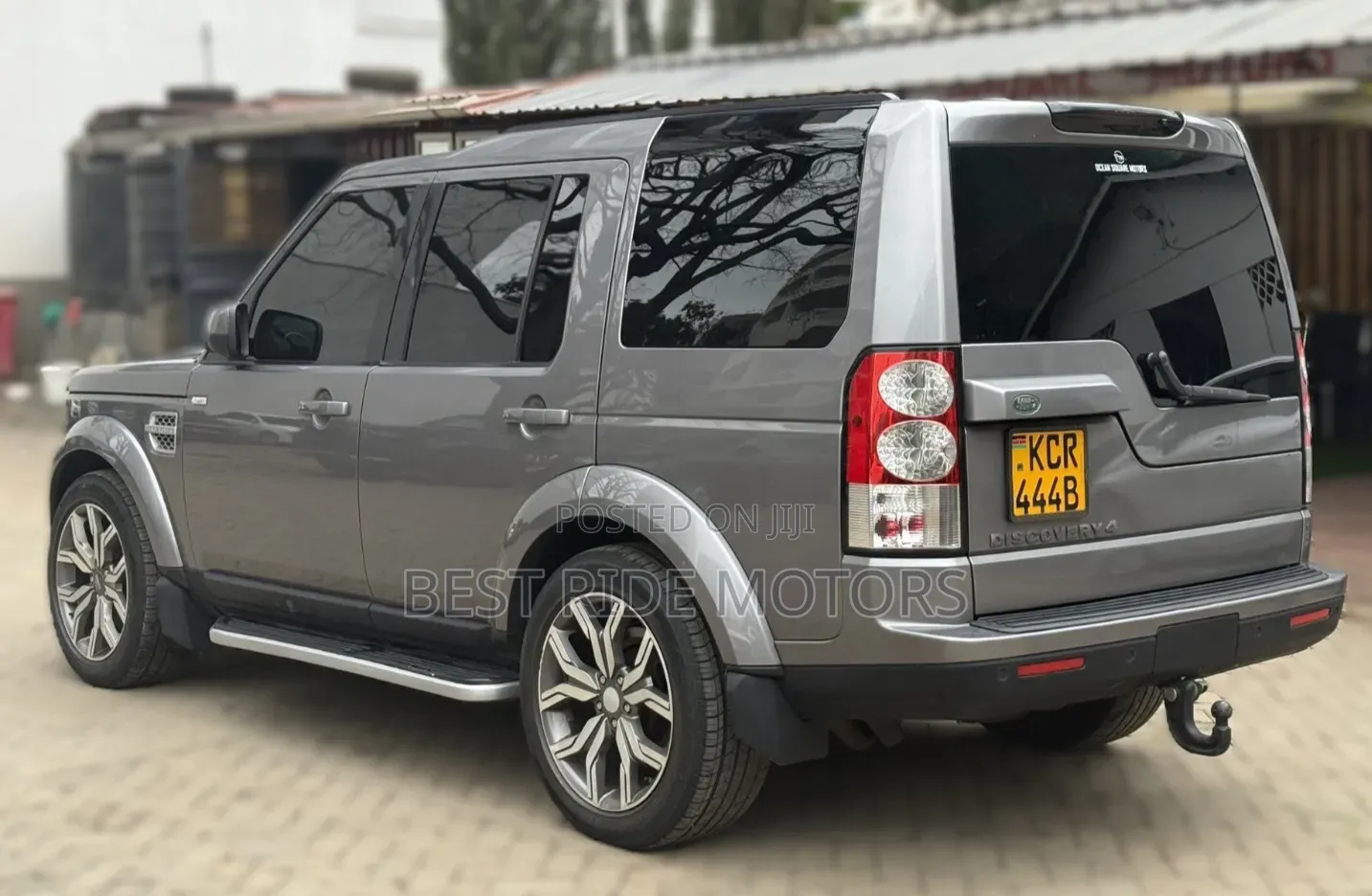 Land Rover Discovery 2011 Gray