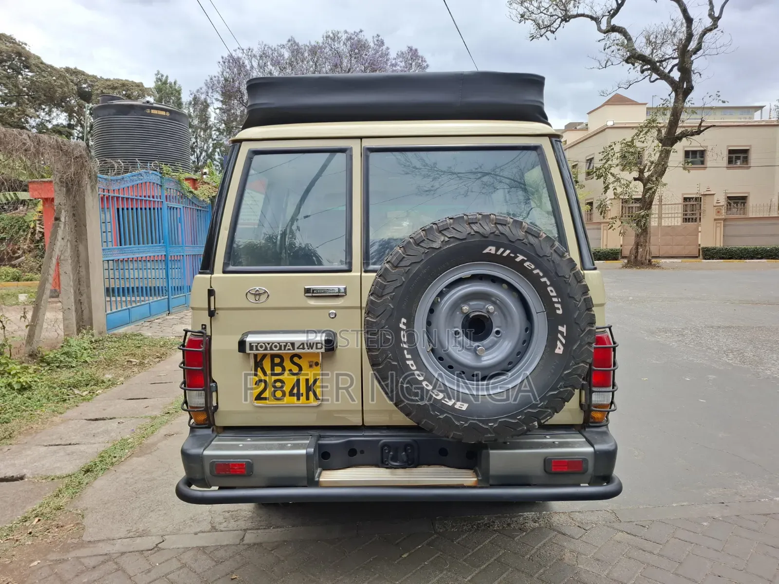 Toyota Land Cruiser 2012 Beige