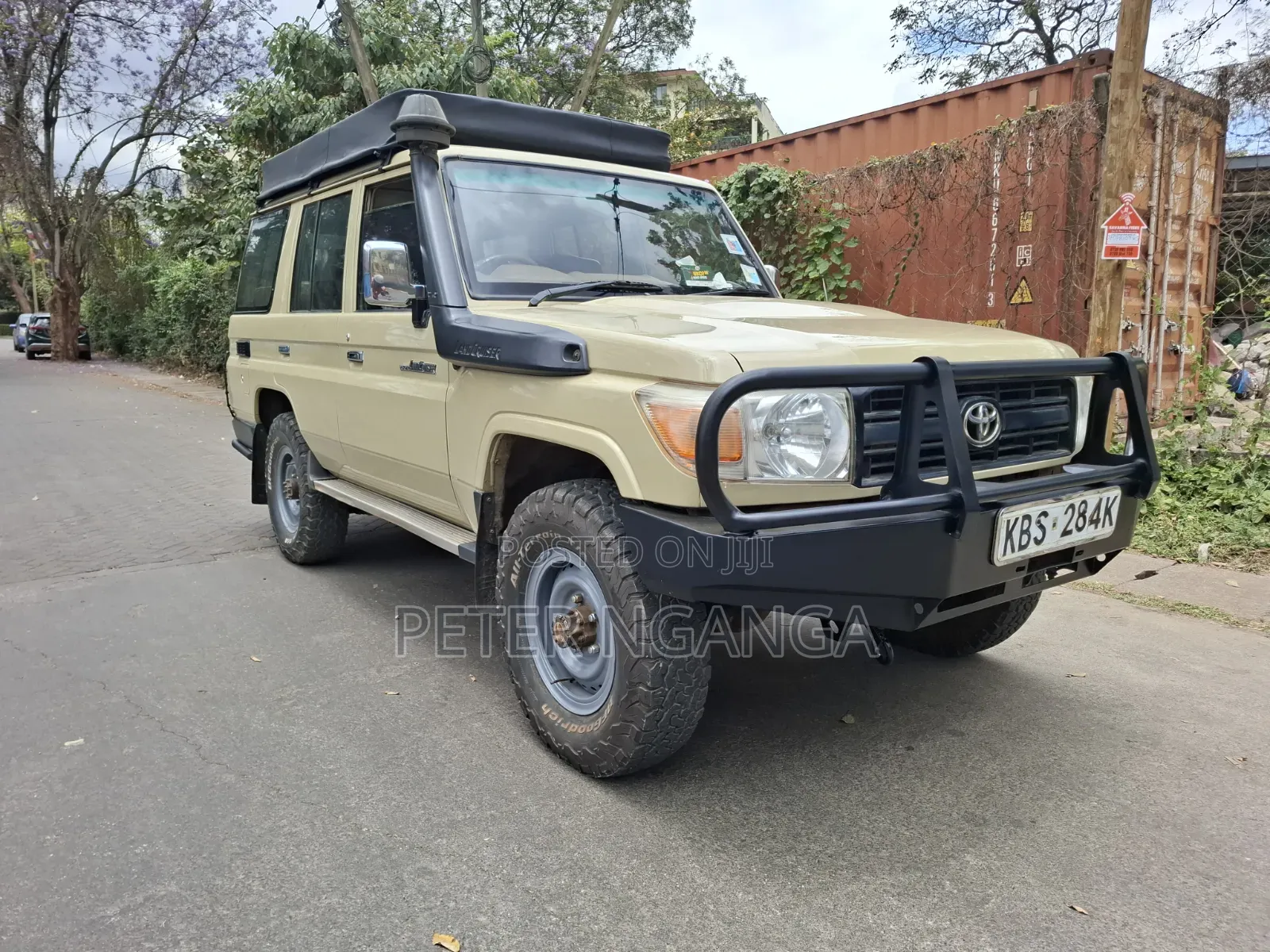 Toyota Land Cruiser 2012 Beige