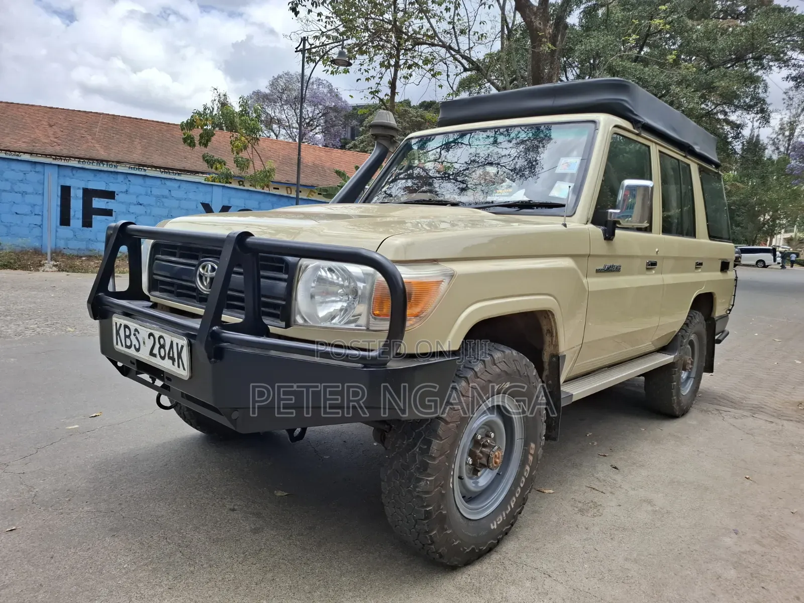 Toyota Land Cruiser 2012 Beige