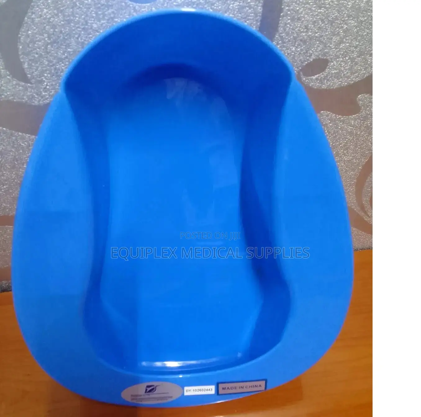 Reusable, Easy to Clean, Hygienic Plastic Bedpan - For Toileting