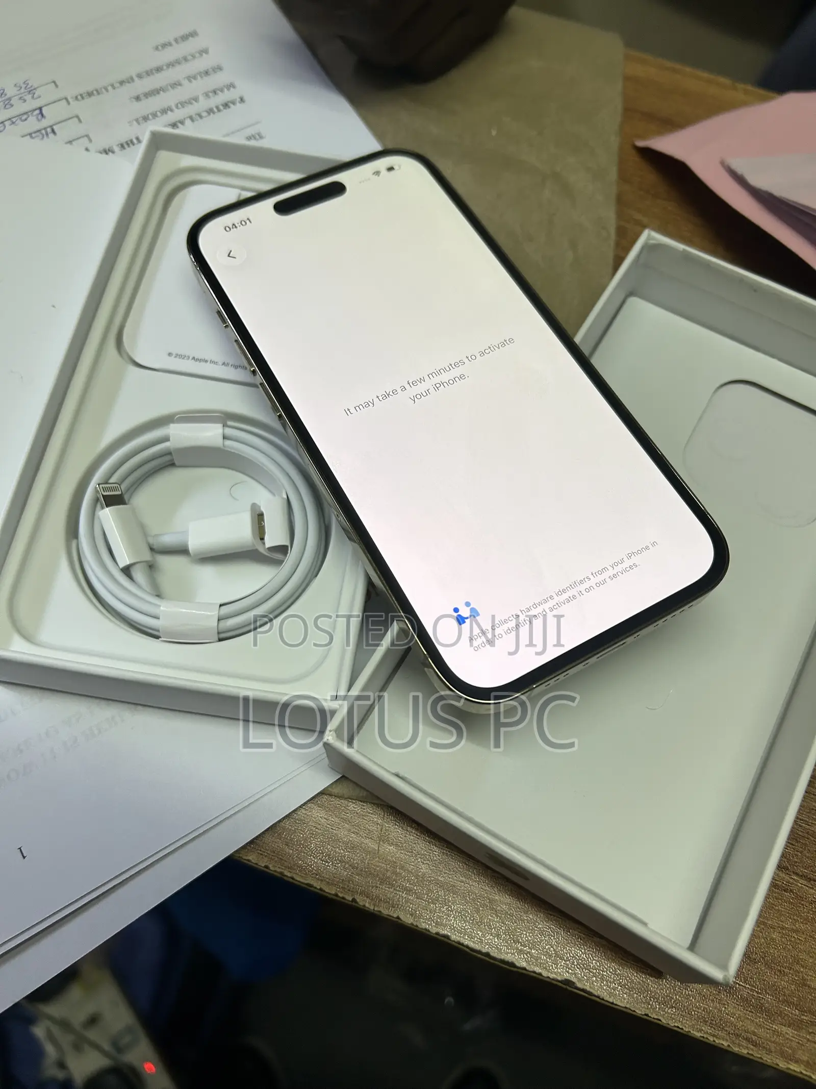 New Apple iPhone 14 Pro 256 GB Gold