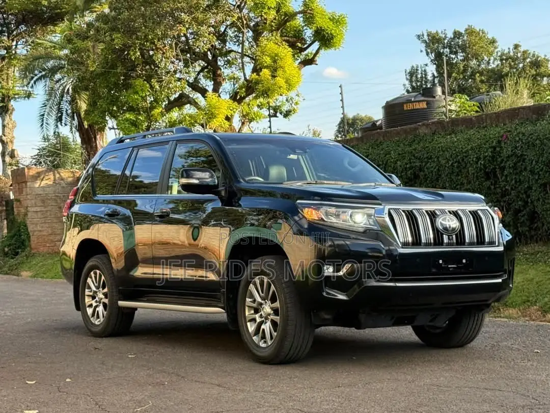 Toyota Land Cruiser Prado Kakadu 2019 Black