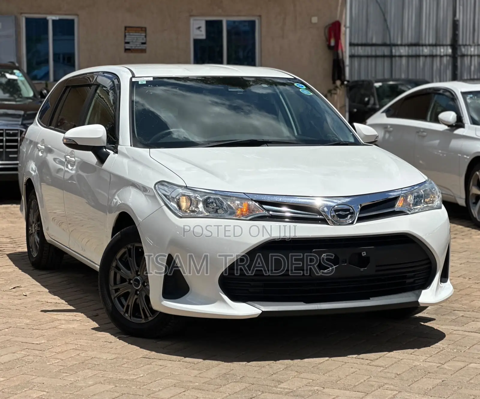 Toyota Corolla Fielder 1.5 Petrol FWD 2019 Pearl