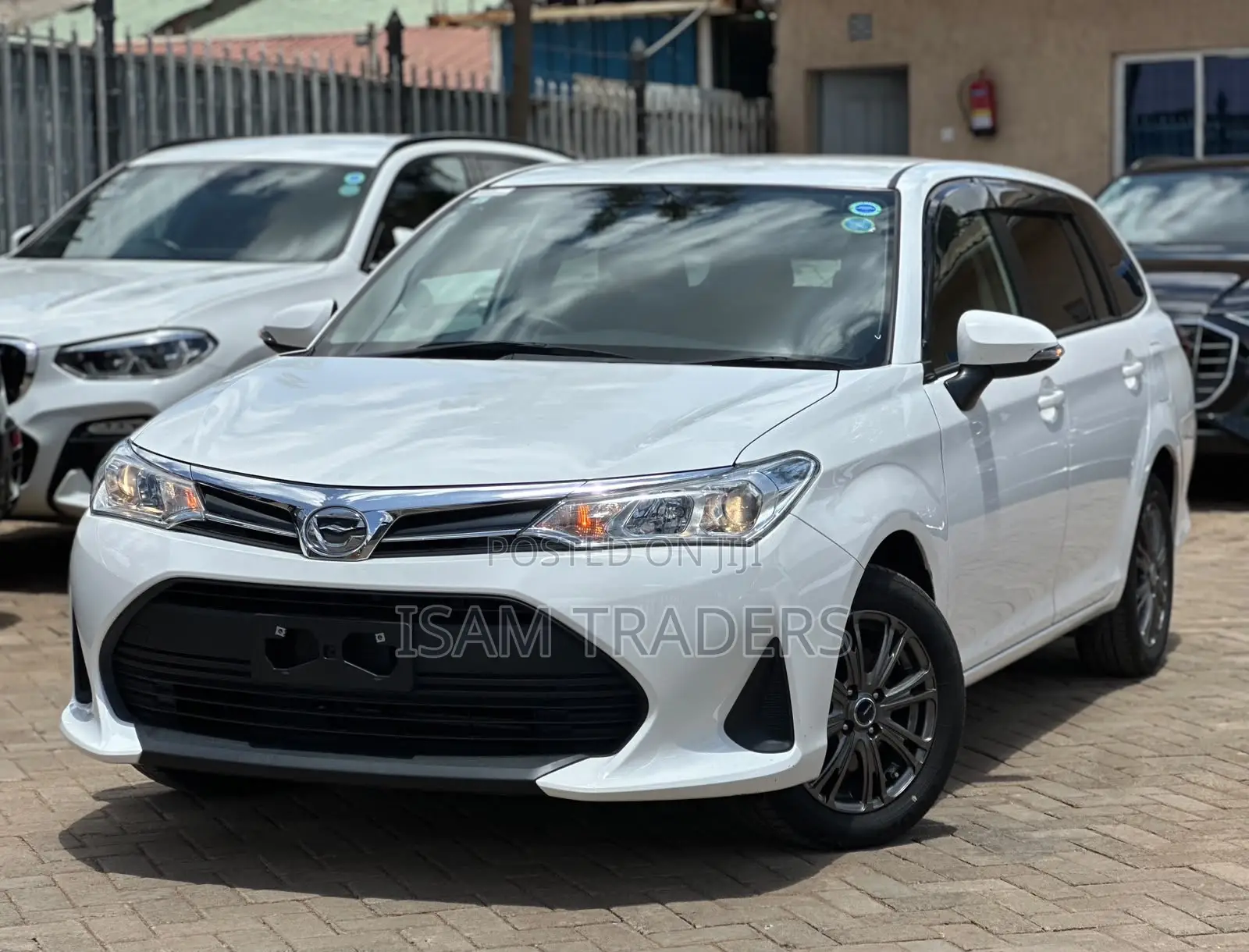Toyota Corolla Fielder 1.5 Petrol FWD 2019 Pearl