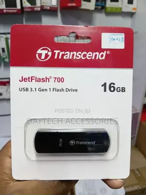 Transcend (TS16GJF700) 16GB Jet Flash 700 USB 3.0 Drive
