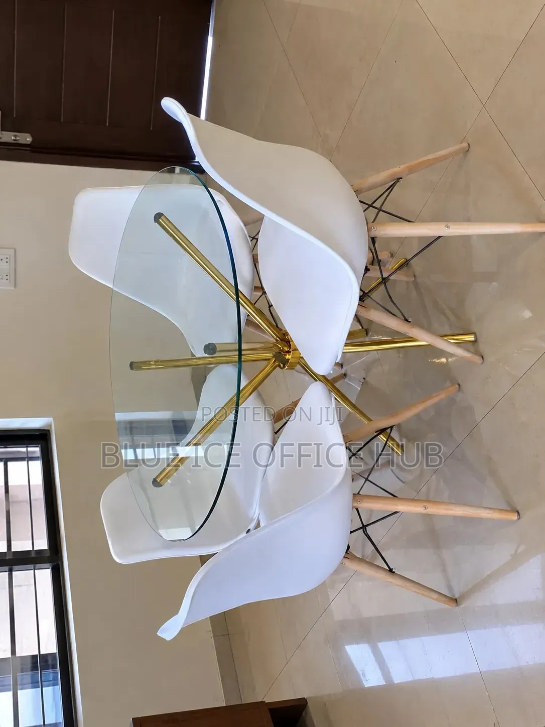 Round Glass Dining Table With 4 White Chairs – Gold Base
