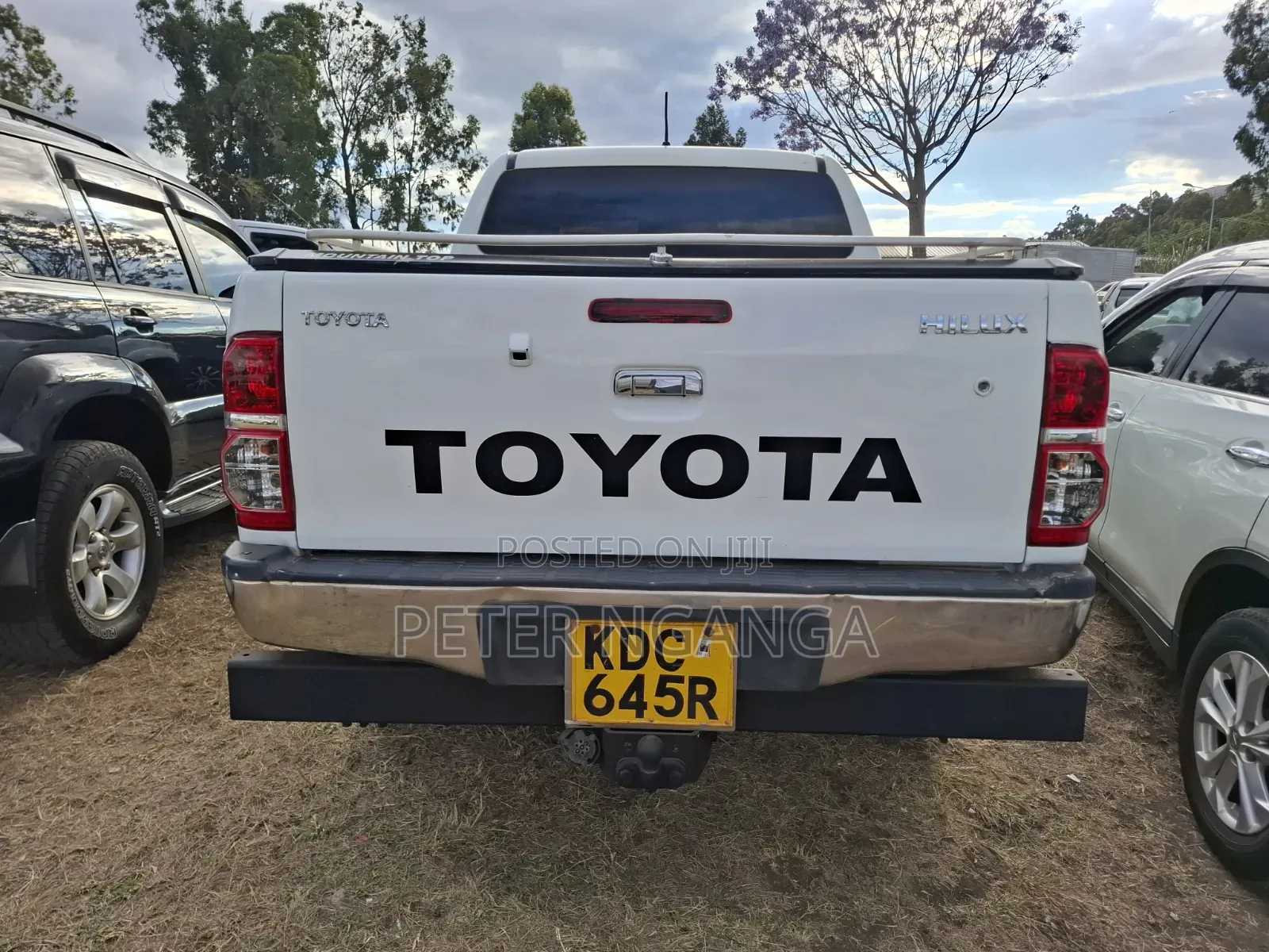 Toyota Hilux 2014 Off white